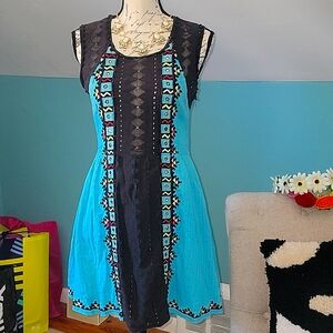 SUPER CUTE, FREE PEOPLE  EMBROIDERED EMBELLISHMENT DRESS☆